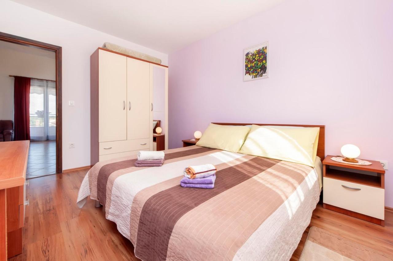 Apartments Adria Rovinj Eksteriør billede