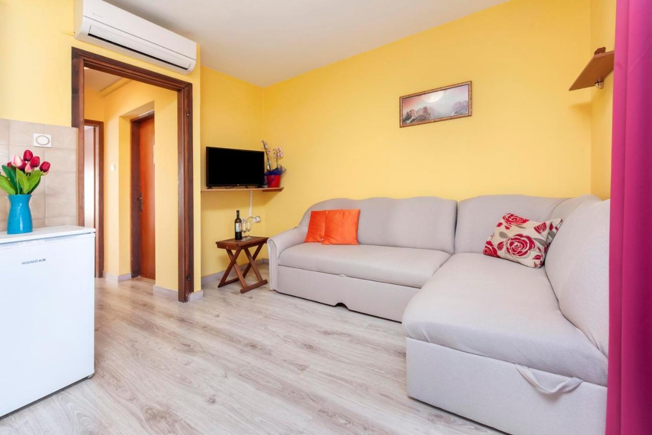 Apartments Adria Rovinj Eksteriør billede
