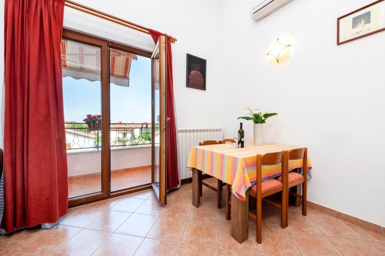 Apartments Adria Rovinj Eksteriør billede