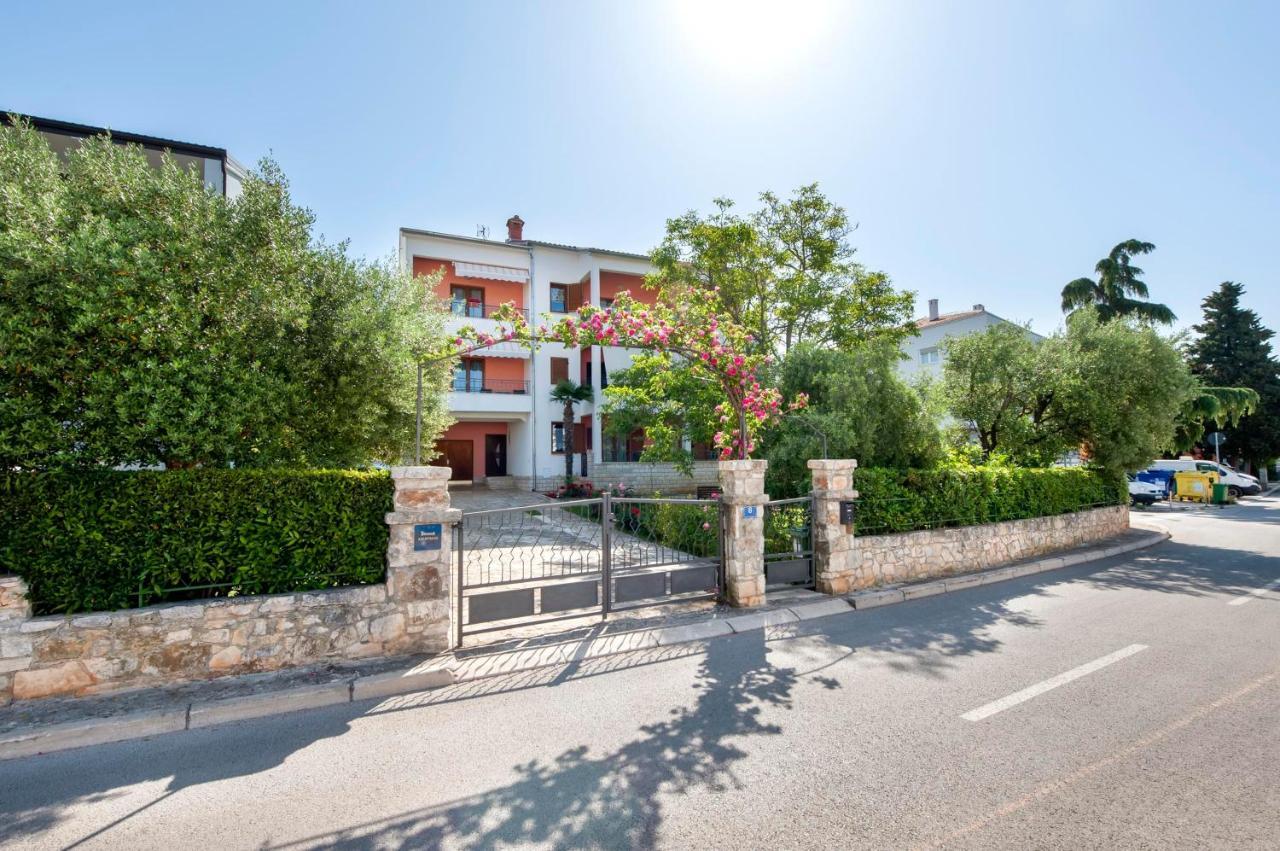 Apartments Adria Rovinj Eksteriør billede